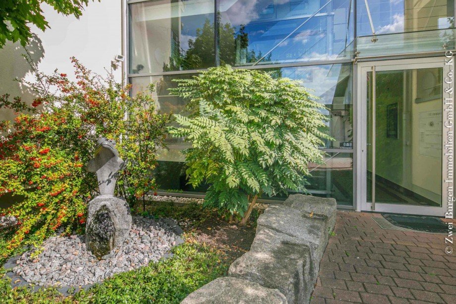 gepflegter Eingang Wohnung Weinheim