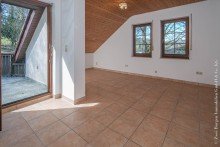 Schlafzimmer 2 DG Freistehendes Einfamilienhaus mit gro�em Grundst�ck am Naturrand in M�rlenbach