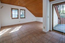 Schlafzimmer 1 DG Freistehendes Einfamilienhaus mit gro�em Grundst�ck am Naturrand in M�rlenbach