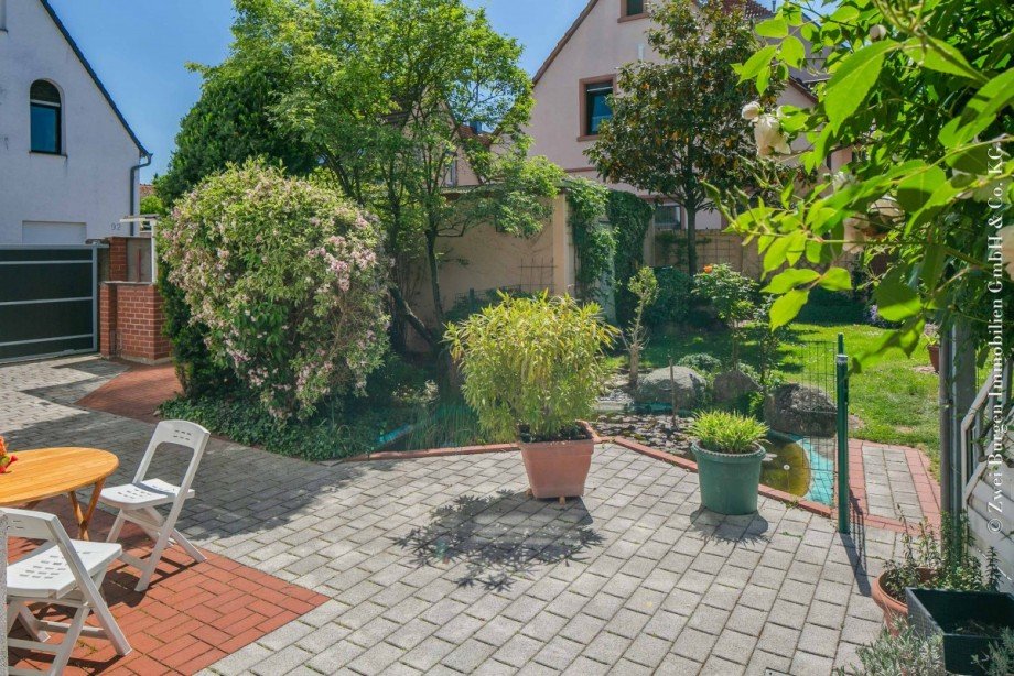 Hofblick Mehrfamilienhaus Viernheim