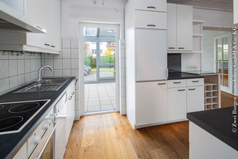 K�che mit Zugang zum Wintergarten Einfamilienhaus Weinheim