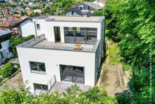 Luftaufnahme Modernes Wohndomizil im Bauhausstil - in ruhiger unverbaubarer Fernsichtlage +VERKAUFT+