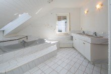 Wartet auf Ihren Geschmack Freistehendes Einfamilienhaus mit gro�em Grundst�ck am Naturrand in M�rlenbach