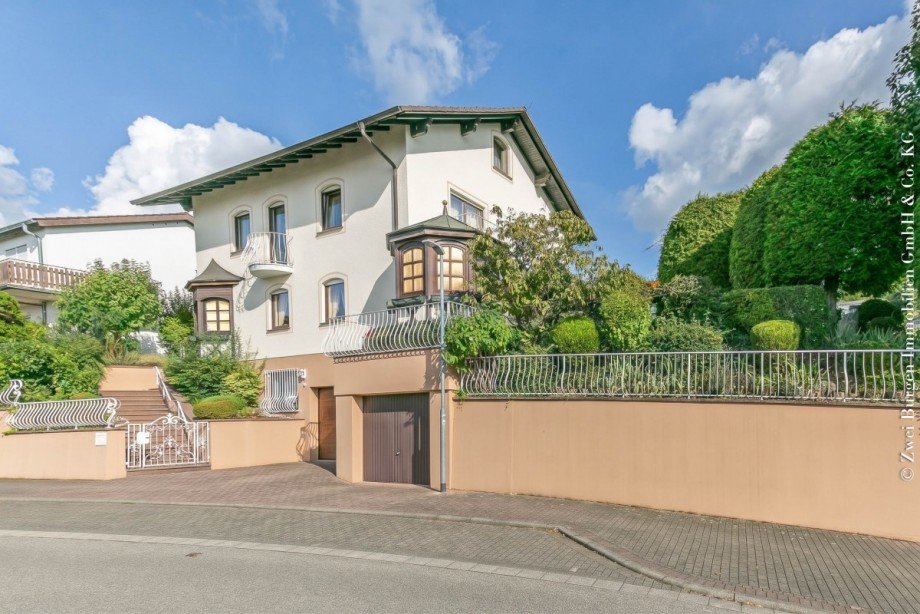 Stra�enansicht Einfamilienhaus Weinheim
