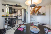 K�che mit Essplatz Mediterrane Maisonette-Eigentumswohnung mit Blick auf die Altstadt von Weinheim