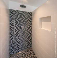 Regendusche Modernes Wohndomizil im Bauhausstil - in ruhiger unverbaubarer Fernsichtlage +VERKAUFT+