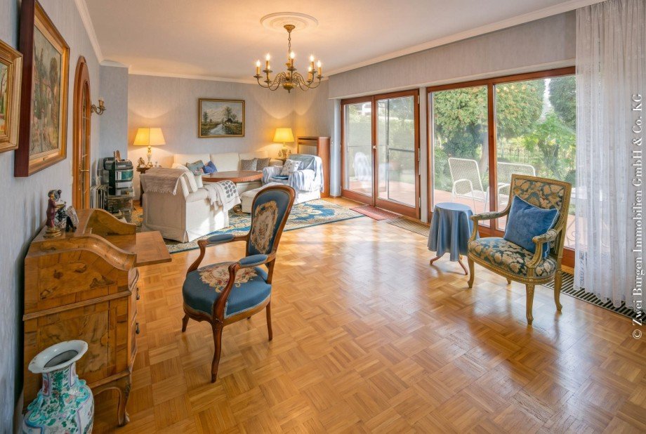 helles Wohnzimmer Einfamilienhaus Weinheim