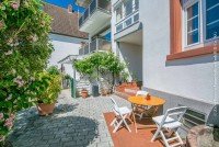 Bild (79ca6b2a543777287b64160775039d16): Einfamilienhaus nach WEG mit Laden und ELW mit herrlichem Gartenhof und Garage