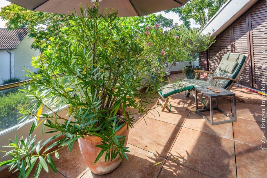 gro�er Sonnenbalkon Einfamilienhaus Weinheim