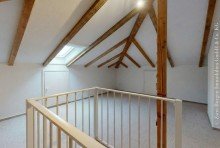 Spitzboden beheizt + Fenster Weitl�ufige 2-Zimmer-Eigentumswohnung mit TG-Stellplatz in Top-Lage Weinheim