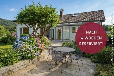 Hauptbild Naturnah wohnen mit kurzen Schulwegen - 6-Zimmer-Einfamilienhaus mit ELW, Weinheim-Steinklingen