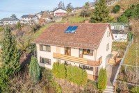 Bild (b9afc41e36c63dbd90132d29f8949c7c): Freistehendes Einfamilienhaus mit ELW in Fernsichtlage + zus�tzliches Abrissgrundst�ck in Weinheim-L�tzelsachsen