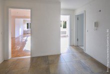 Flur untere Ebene Gro�z�giges Familiendomizil in Weinheim-L�tzelsachsen +VERKAUFT+