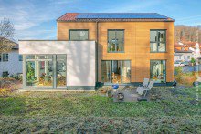moderne Architektur Freistehendes modernes Einfamilienhaus am Naturrand in M�rlenbach-Kerngemeinde