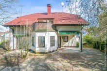 Gartenterrasse vor dem Wohnbereich Freistehendes Einfamilienhaus mit gro�em Grundst�ck am Naturrand in M�rlenbach