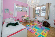 Kinderzimmer OG Freistehendes modernes Einfamilienhaus am Naturrand in M�rlenbach-Kerngemeinde