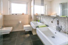 Badezimmer Gro�z�giges Familiendomizil in Weinheim-L�tzelsachsen +VERKAUFT+