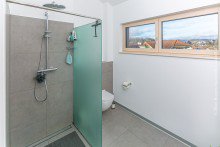 Wellnessdusche Freistehendes modernes Einfamilienhaus am Naturrand in M�rlenbach-Kerngemeinde