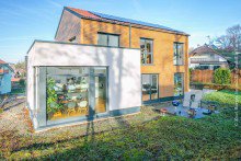 Hausansicht Freistehendes modernes Einfamilienhaus am Naturrand in M�rlenbach-Kerngemeinde