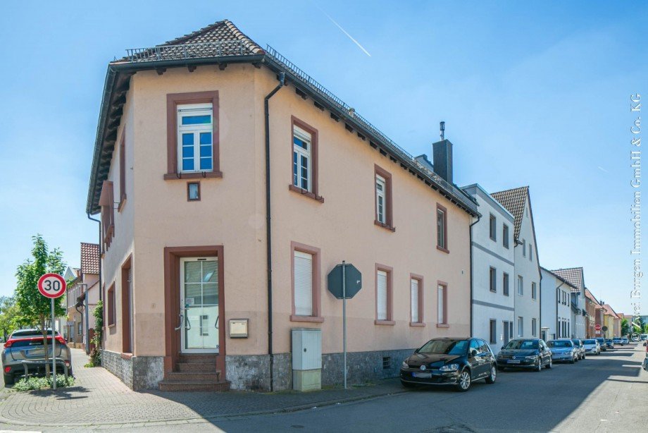 Hausansicht Mehrfamilienhaus Viernheim
